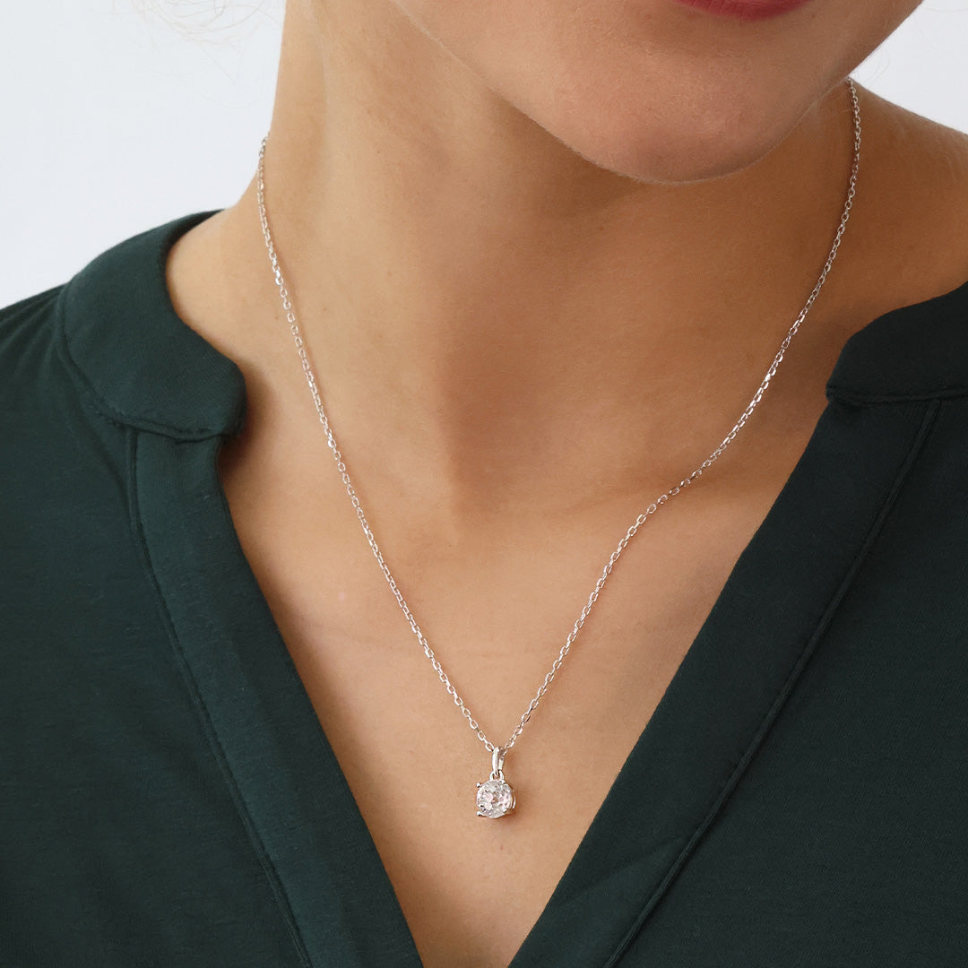 Classic Solitaire Collier Caelia