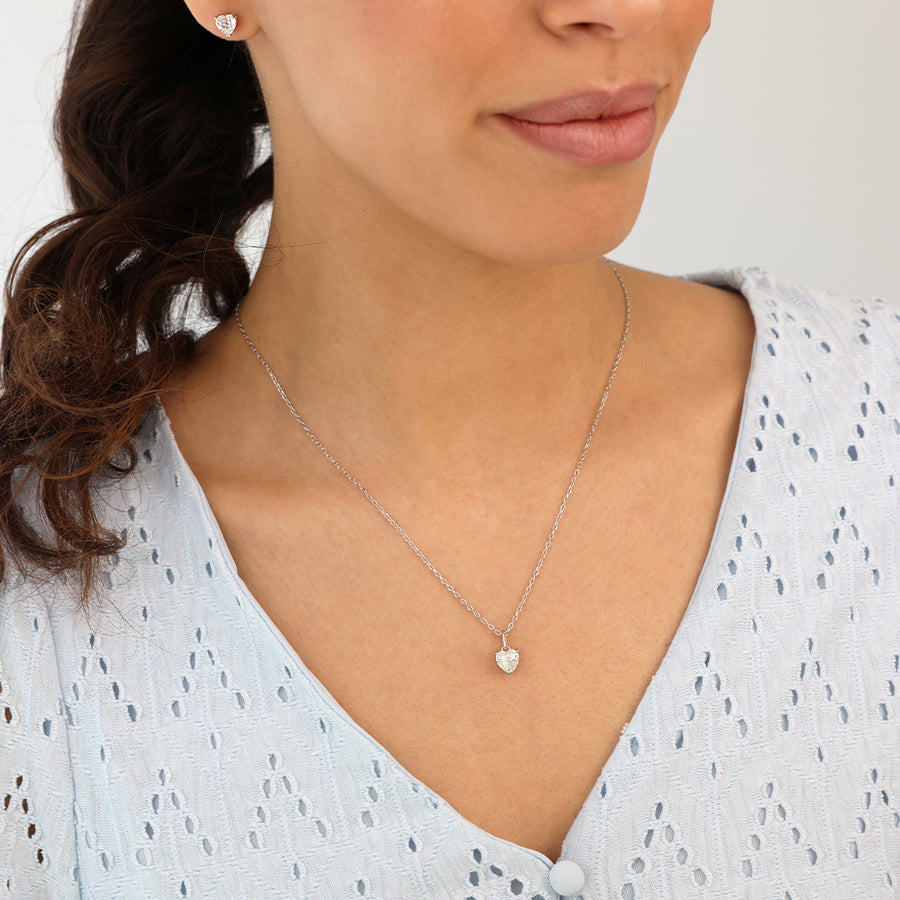 Classic Solitaire Collier Corin
