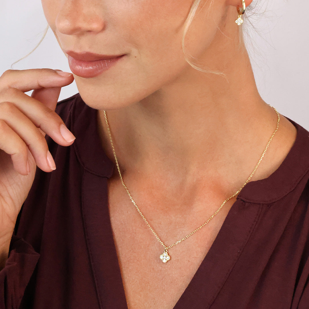 Delicate Touch Collier Fleuria