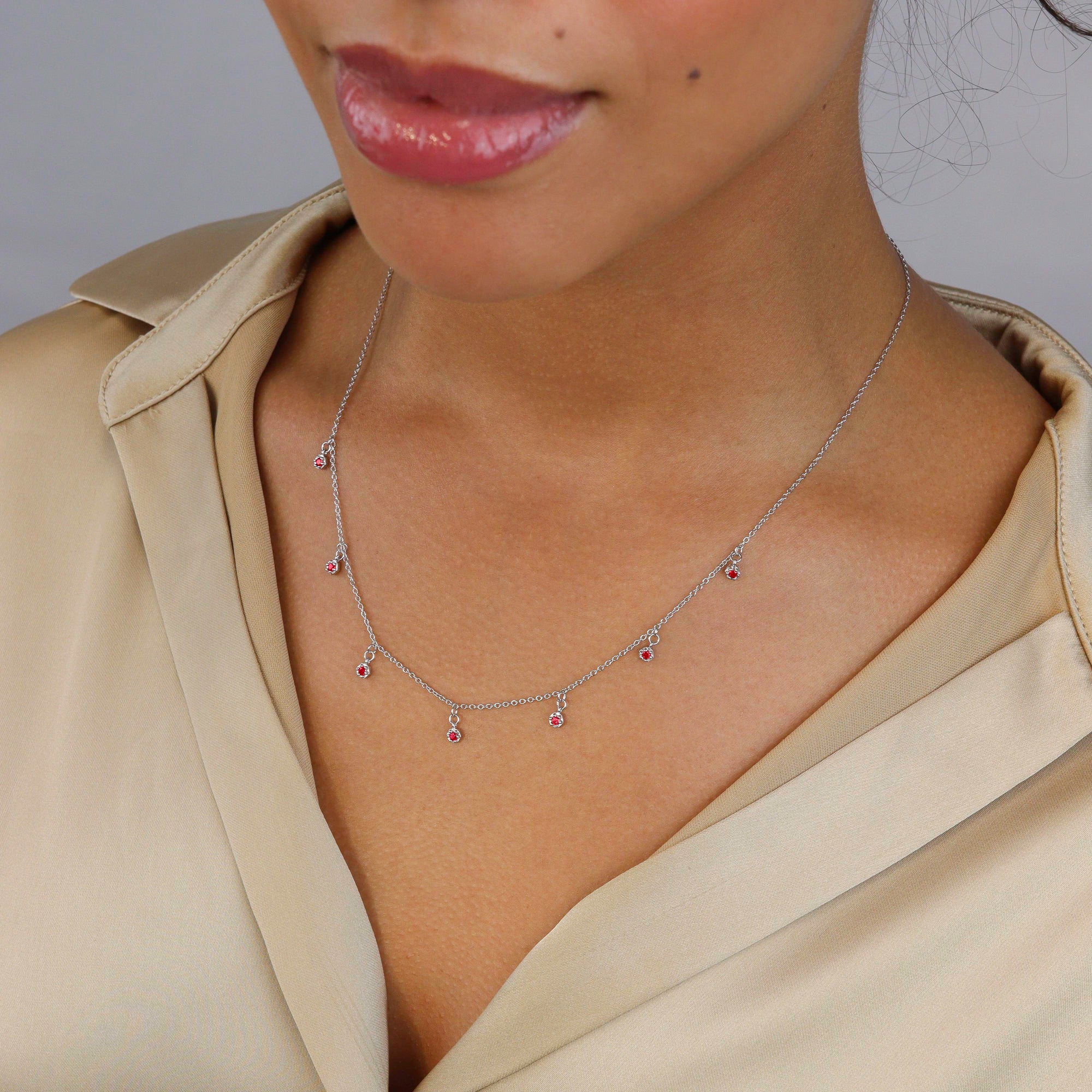 Delicate Touch Collier Tendency
